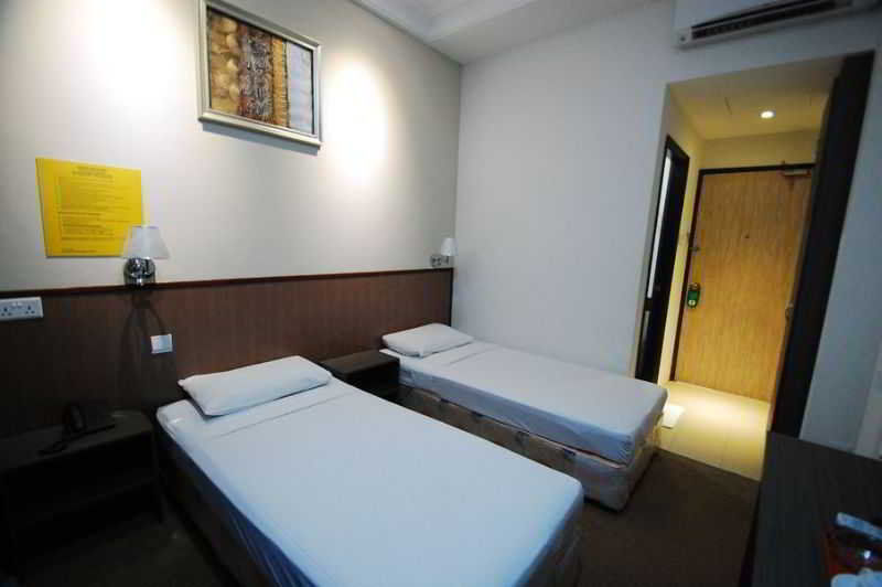 Madras Eminence Hotel สิงคโปร์ ภายนอก รูปภาพ